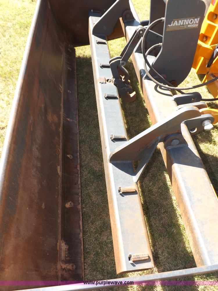 image for item I7618 2003 Case 570M XT landscape loader