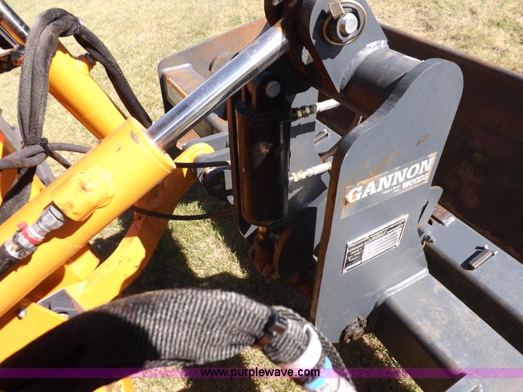 image for item I7618 2003 Case 570M XT landscape loader