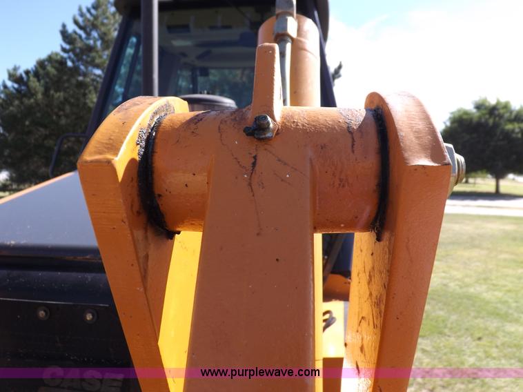 image for item I7618 2003 Case 570M XT landscape loader