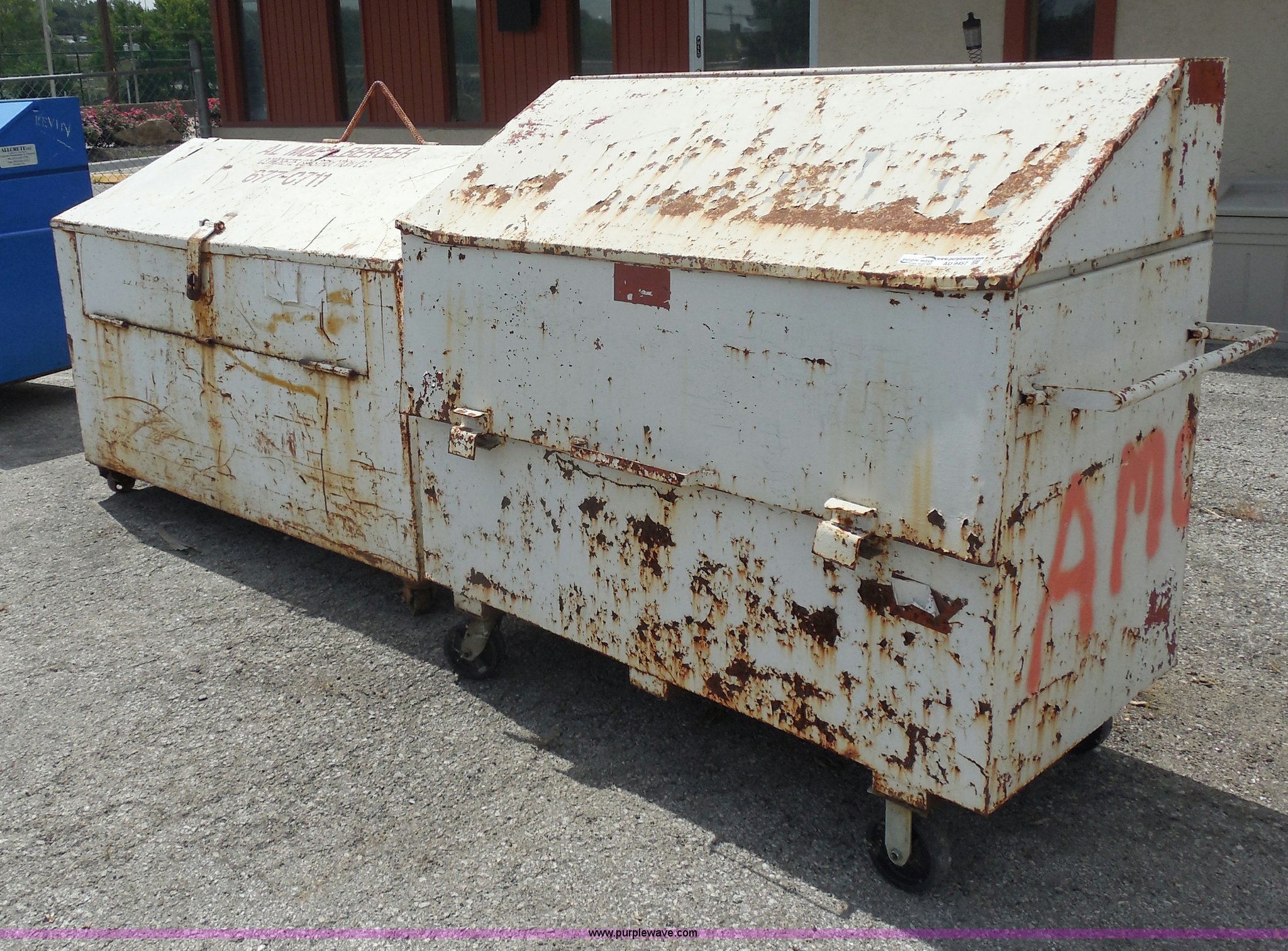 (2) Job boxes in Kansas City, KS Item AU9457 sold Purple Wave