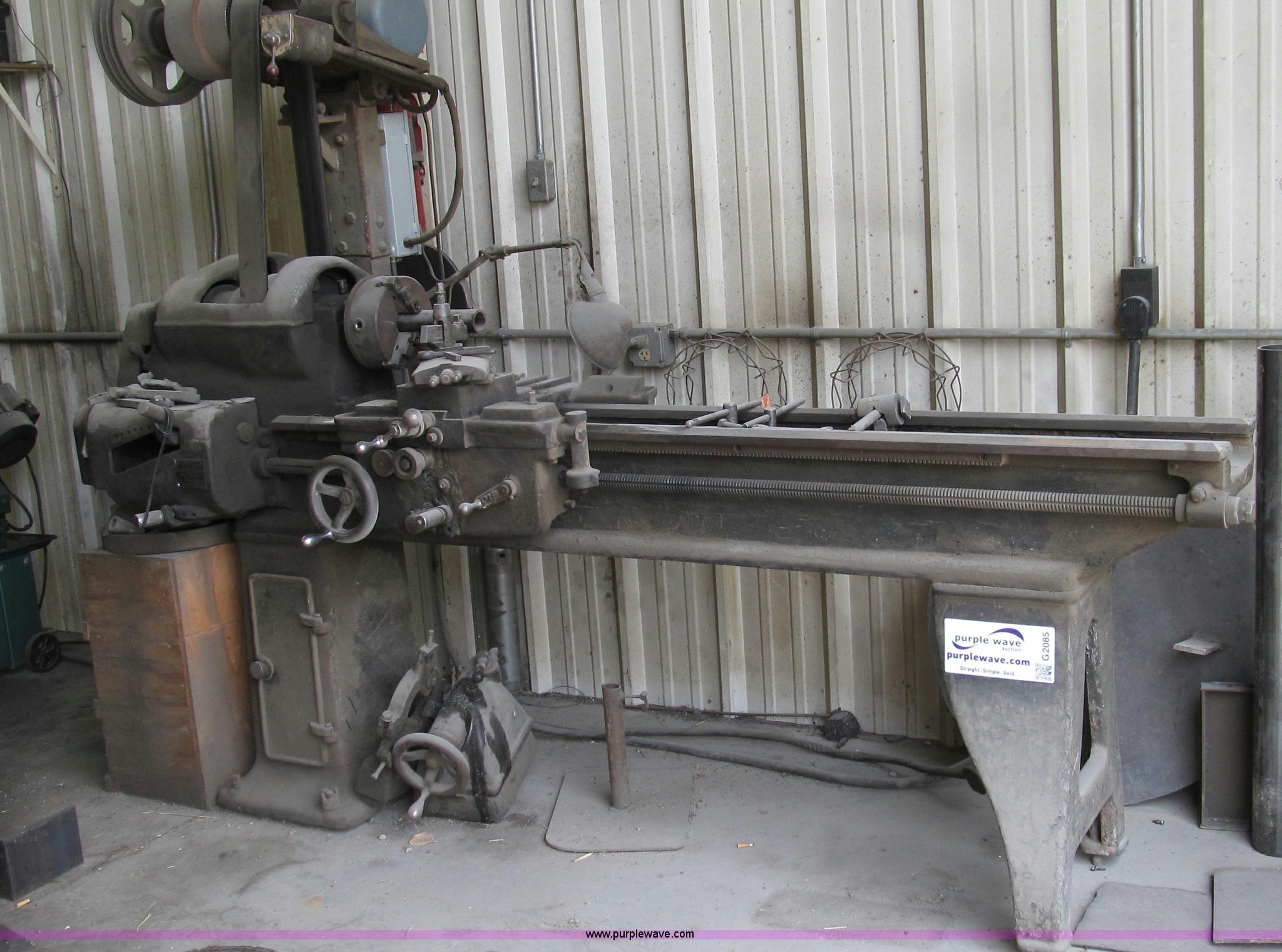 Sidney Machine Tool Co. 16" vintage engine lathe in Columbia, MO Item