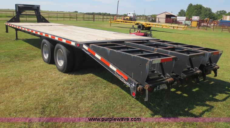 image for item D5951 2009 Starlite TDGNDV gooseneck trailer