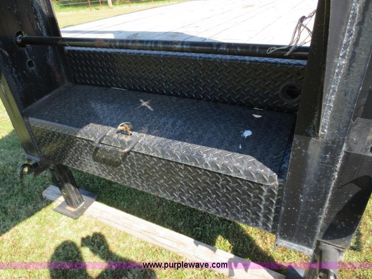 image for item D5951 2009 Starlite TDGNDV gooseneck trailer