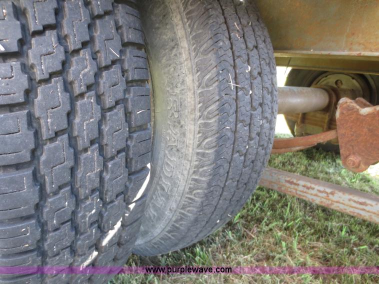 image for item D5952 1996 Interstate 18DT equipment trailer