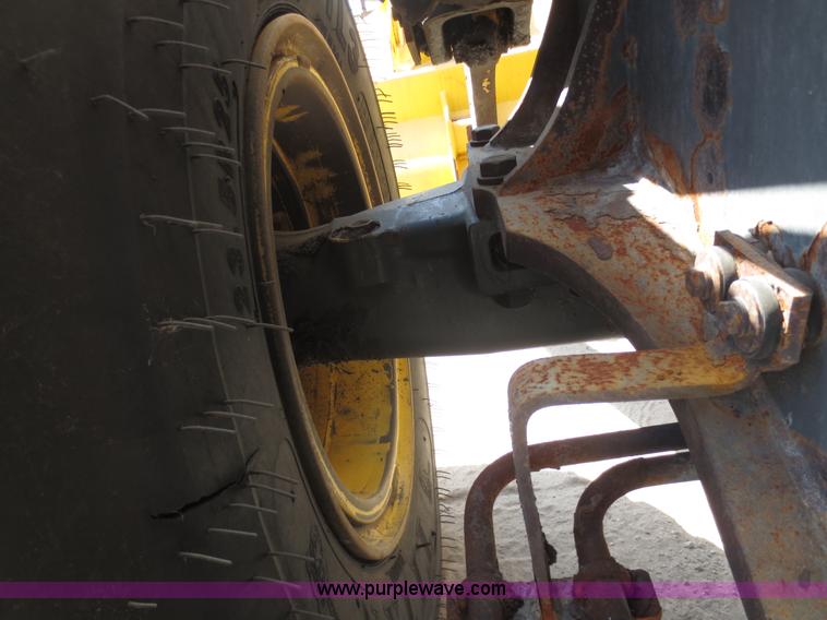 image for item D5953 2007 Komatsu WA380-6 wheel loader