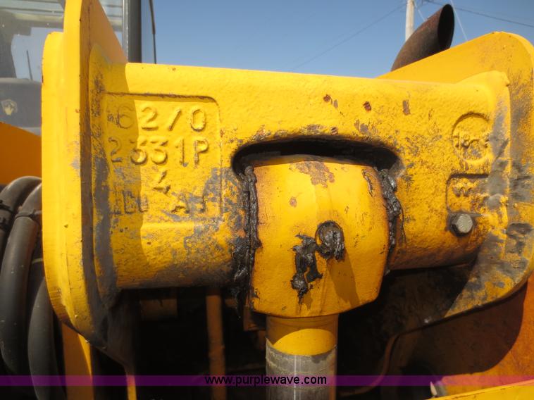 image for item D5954 2006 JCB 531-70 telehandler