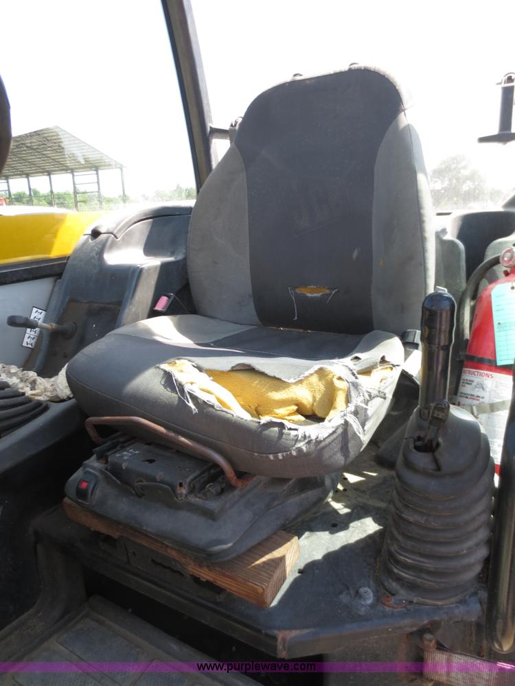 image for item D5954 2006 JCB 531-70 telehandler