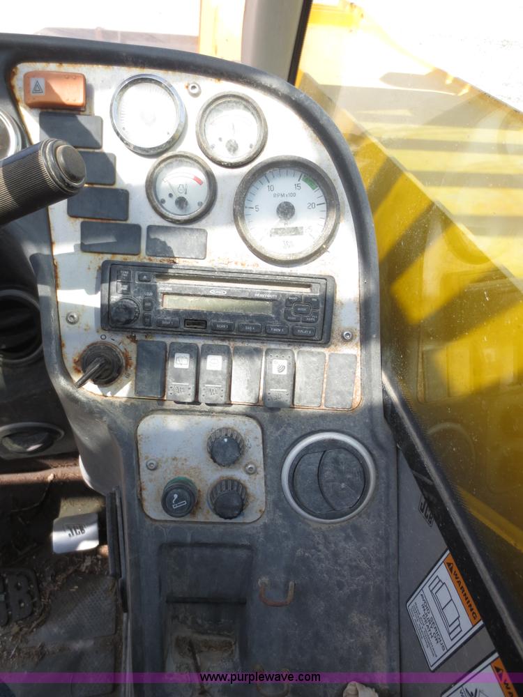 image for item D5954 2006 JCB 531-70 telehandler