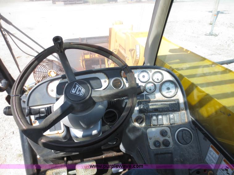 image for item D5954 2006 JCB 531-70 telehandler