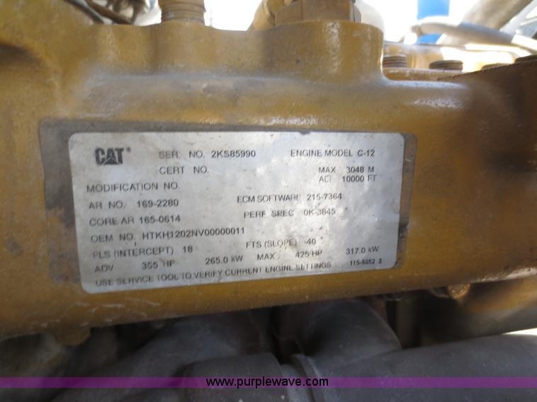 image for item D5955 2003 International 9100i semi truck