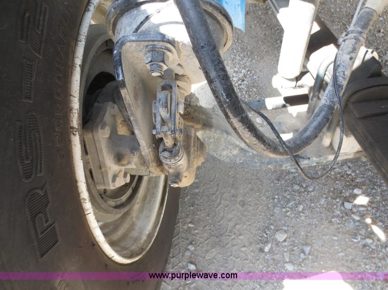 image for item D5955 2003 International 9100i semi truck