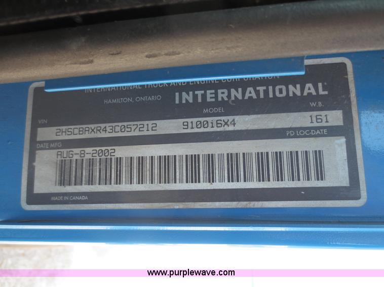 image for item D5955 2003 International 9100i semi truck