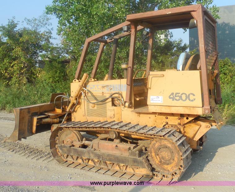 image for item E7621 1987 Case 450C dozer