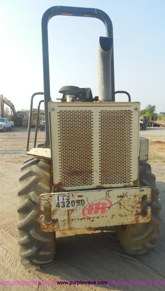 image for item E7622 Ingersoll Rand SD40D vibratory roller