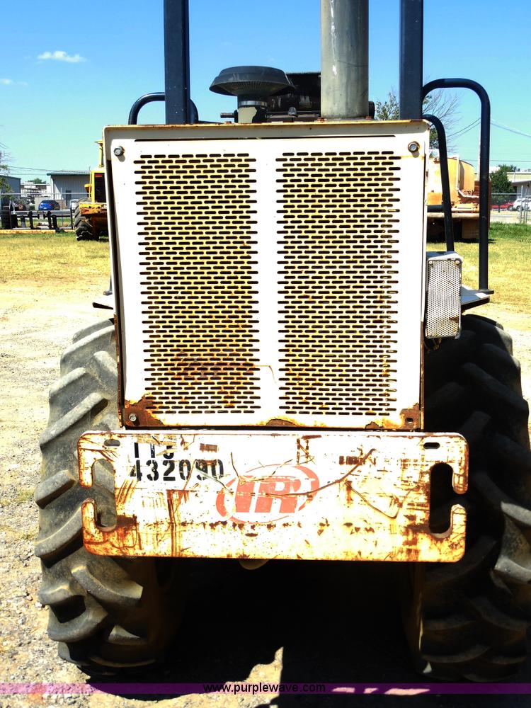 image for item E7622 Ingersoll Rand SD40D vibratory roller