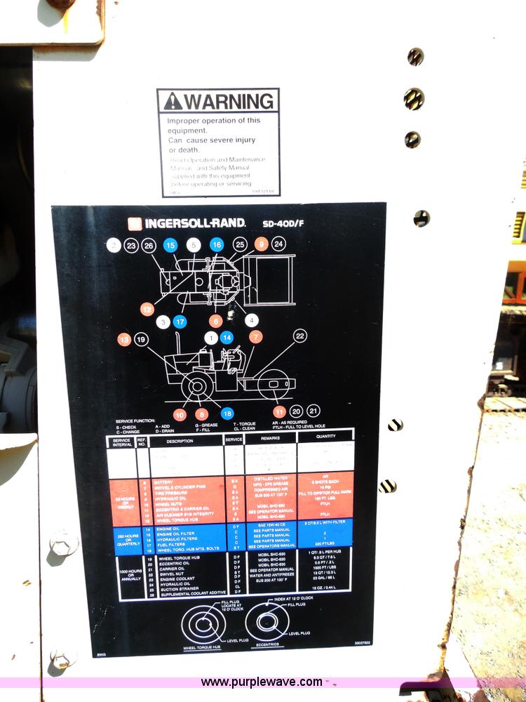 image for item E7622 Ingersoll Rand SD40D vibratory roller