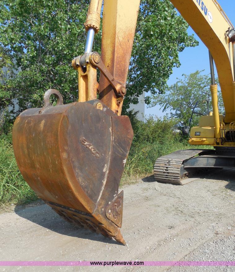 image for item E7623 2007 Komatsu PC220LC-8 excavator