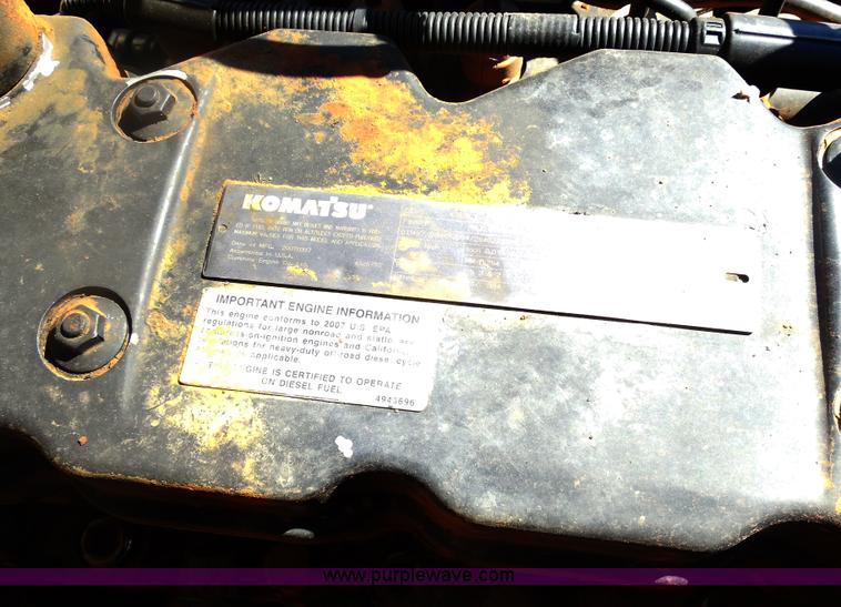 image for item E7623 2007 Komatsu PC220LC-8 excavator