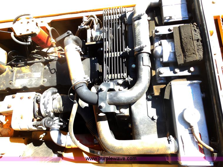 image for item E7623 2007 Komatsu PC220LC-8 excavator