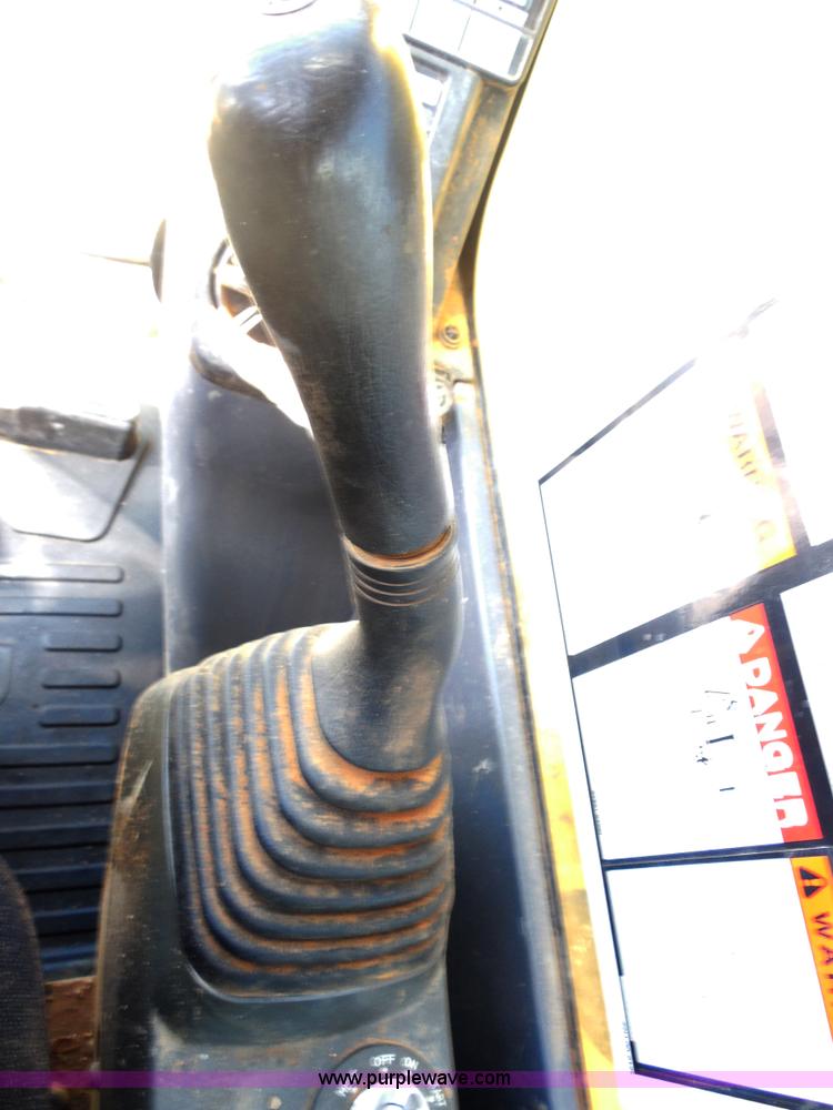 image for item E7623 2007 Komatsu PC220LC-8 excavator