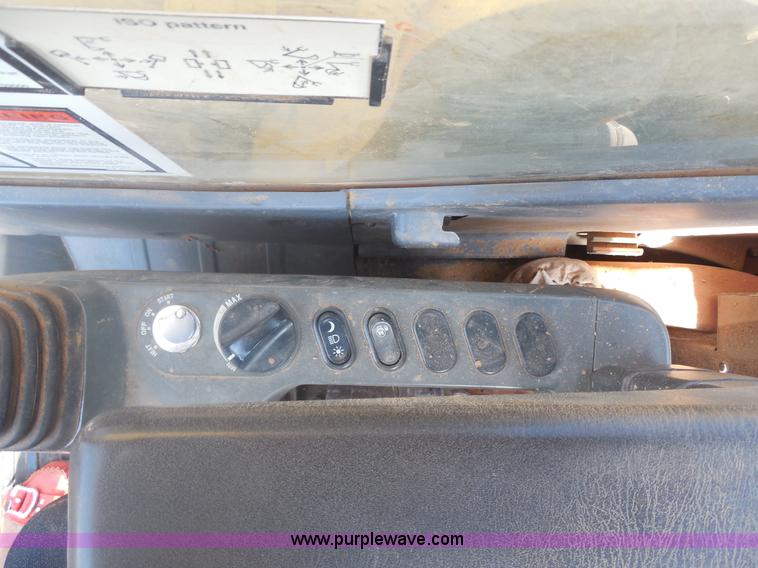 image for item E7623 2007 Komatsu PC220LC-8 excavator