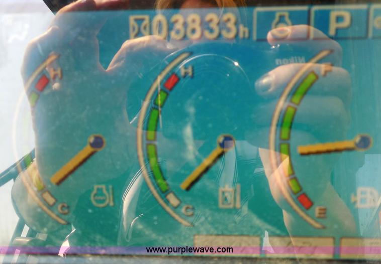 image for item E7623 2007 Komatsu PC220LC-8 excavator