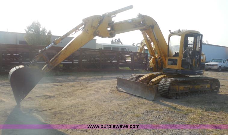 image for item E7625 1997 Komatsu PC128UU-1 Avance mini excavator