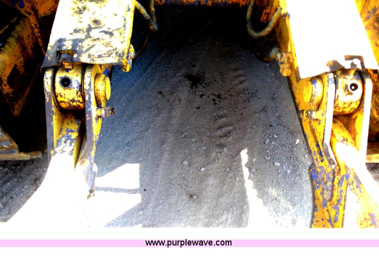 image for item E7625 1997 Komatsu PC128UU-1 Avance mini excavator