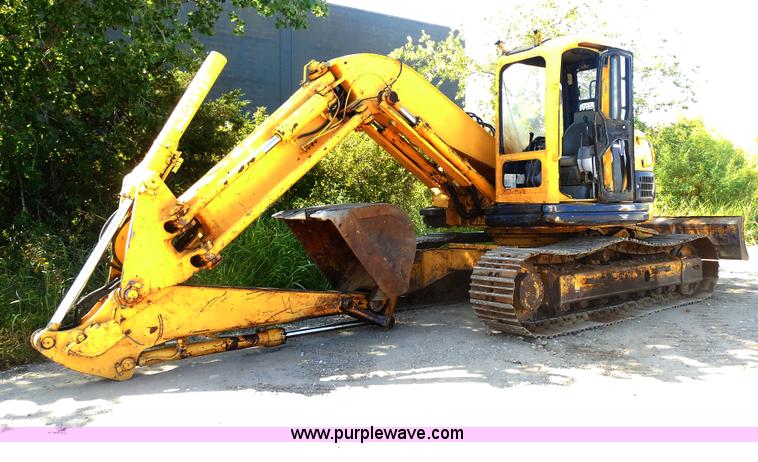 image for item E7625 1997 Komatsu PC128UU-1 Avance mini excavator
