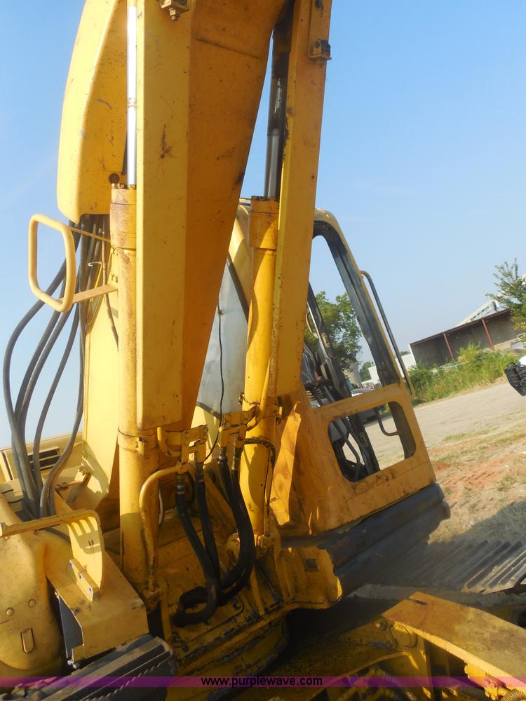 image for item E7625 1997 Komatsu PC128UU-1 Avance mini excavator