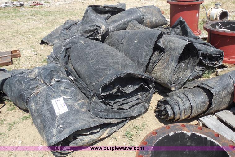 image for item E7633 Approximately 15 closed cell insulated blankets