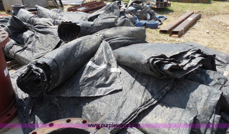 image for item E7633 Approximately 15 closed cell insulated blankets