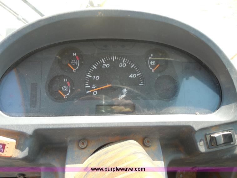 image for item E7638 2006 Komatsu WA320-5L wheel loader