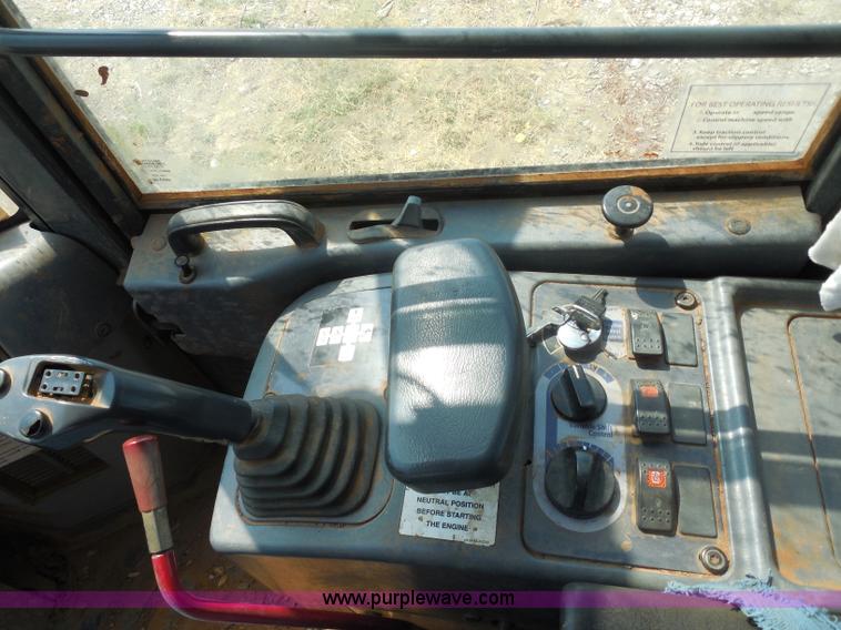 image for item E7638 2006 Komatsu WA320-5L wheel loader