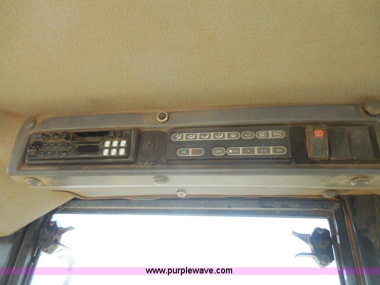 image for item E7638 2006 Komatsu WA320-5L wheel loader