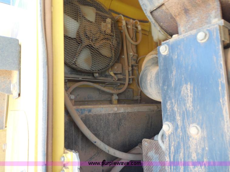 image for item E7638 2006 Komatsu WA320-5L wheel loader