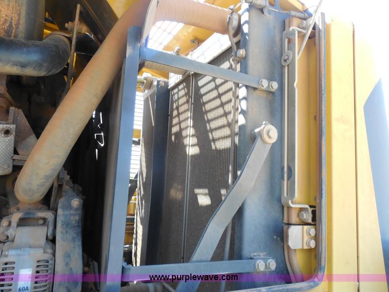 image for item E7638 2006 Komatsu WA320-5L wheel loader