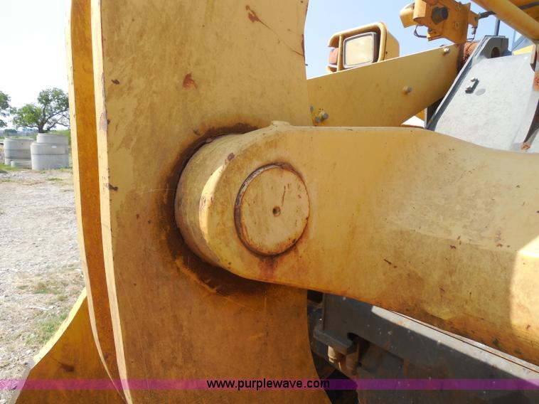 image for item E7638 2006 Komatsu WA320-5L wheel loader
