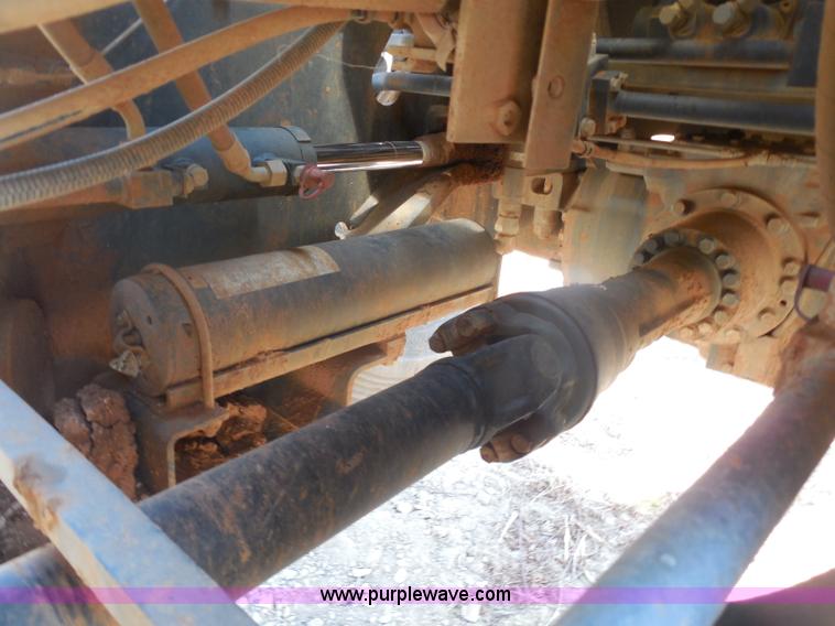 image for item E7638 2006 Komatsu WA320-5L wheel loader