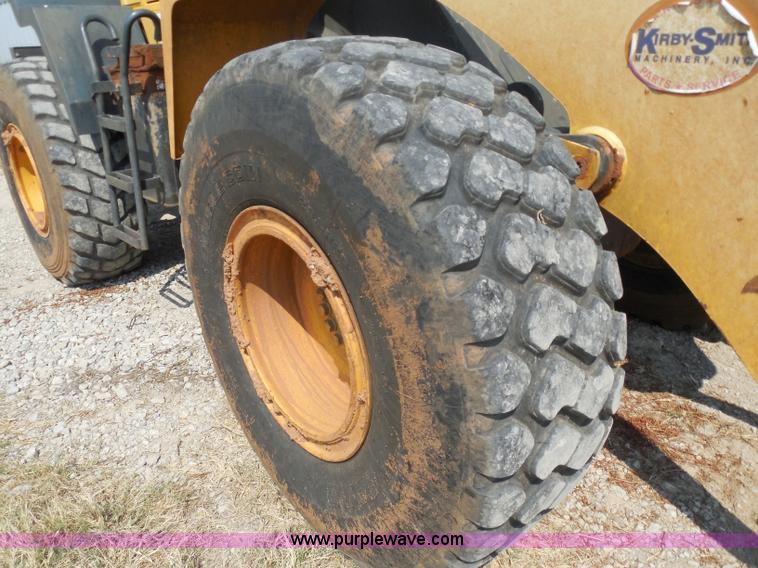 image for item E7638 2006 Komatsu WA320-5L wheel loader