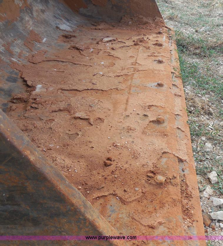 image for item E7638 2006 Komatsu WA320-5L wheel loader