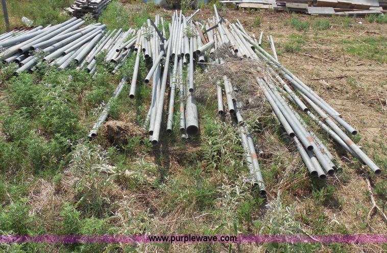 image for item E7652 Approximately 100 assorted galvanized metal fence posts
