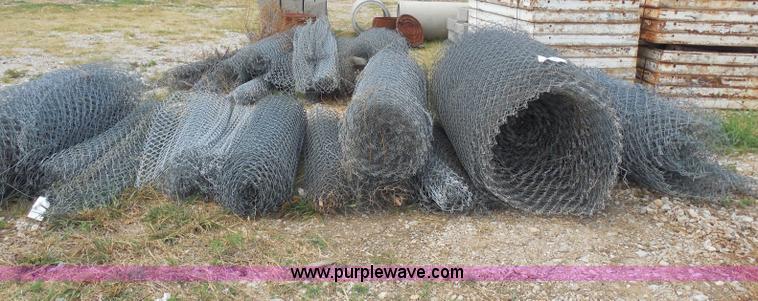 image for item E7657 Assorted chain link fence