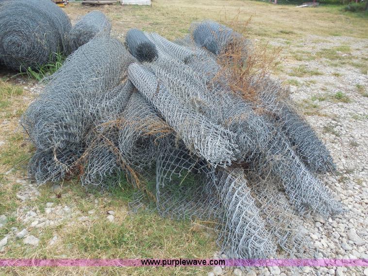 image for item E7657 Assorted chain link fence
