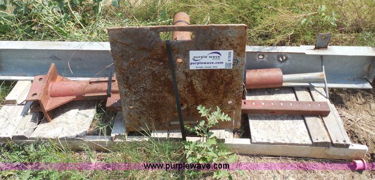 image for item E7659 Assorted iron