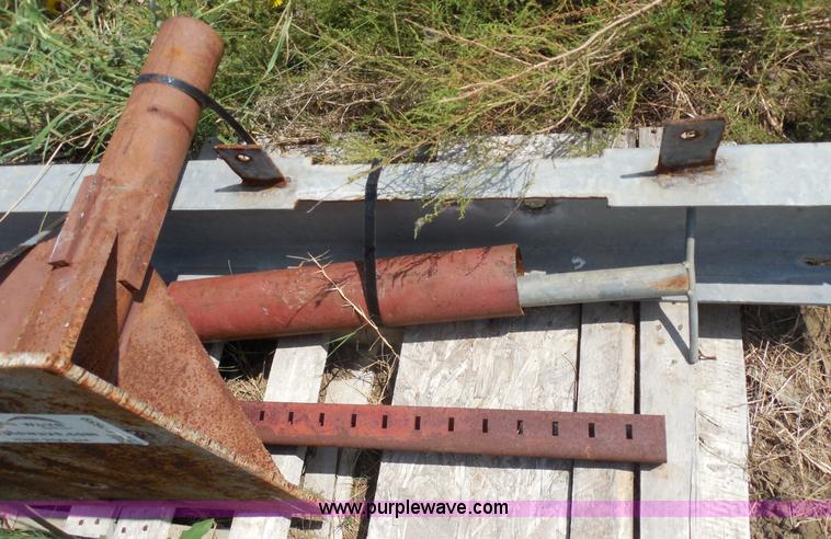 image for item E7659 Assorted iron