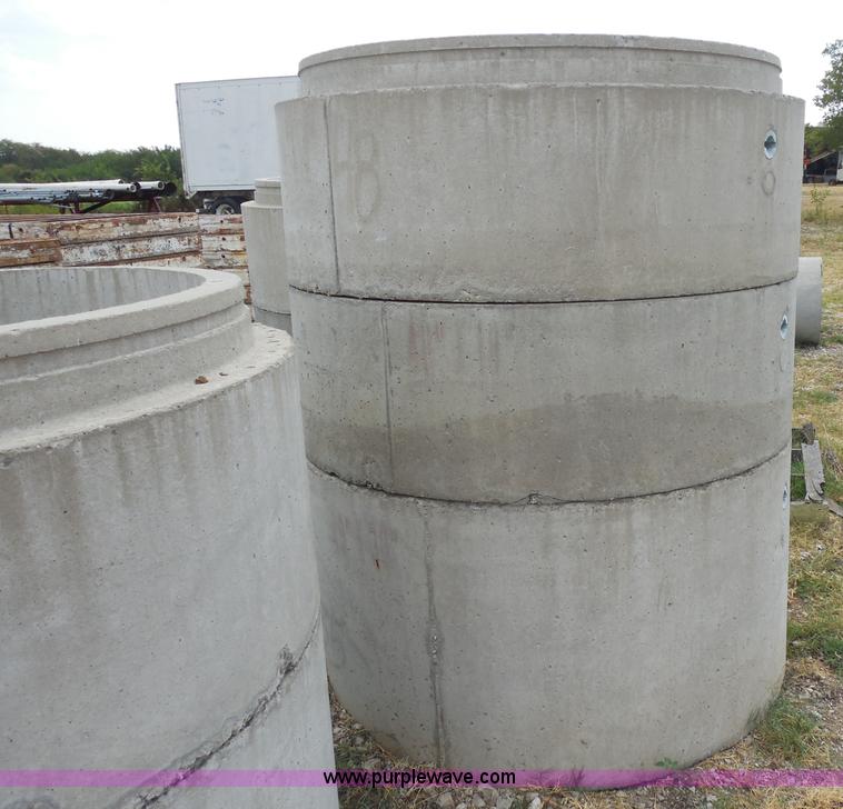 image for item E7663 (10) precast concrete manhole pipe