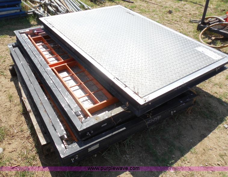 image for item E7666 (2) FlyGT safe-hatch access cover