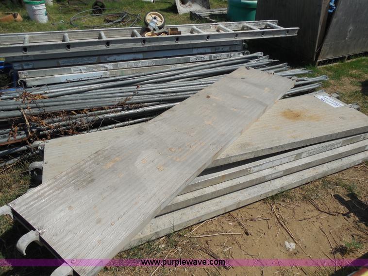 image for item E7677 (9) Werner aluminum plank scaffolding deck pieces