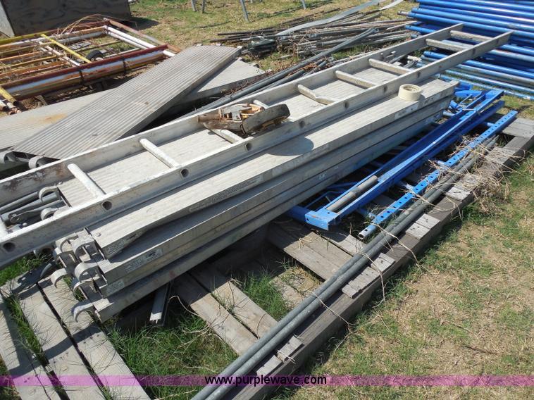 image for item E7677 (9) Werner aluminum plank scaffolding deck pieces